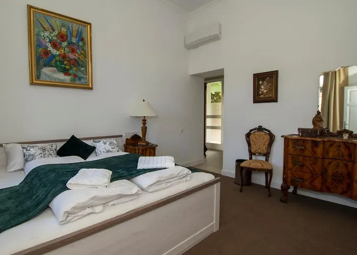 Kira Panzio * Lengyeltoti