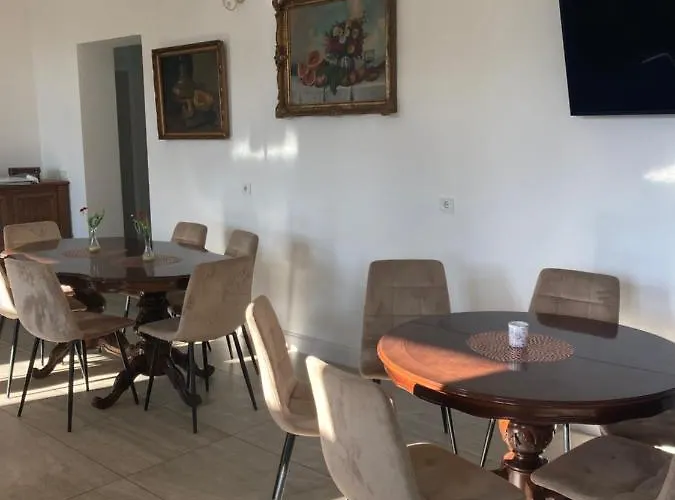 Kira Panzio ベッド・アンド・ブレックファスト Lengyeltoti