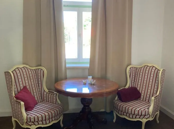 ベッド・アンド・ブレックファスト Kira Panzio